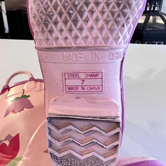 ☔️🌧️RAIN BOOTS🌂💧VINTAGE L.L. Bean rain boots with tulip pattern Size 7 - Picture 4 of 9